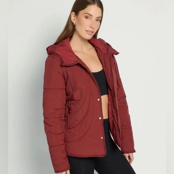 Burgundy Puffer Jacket Wine Color - Picture 1 of 3